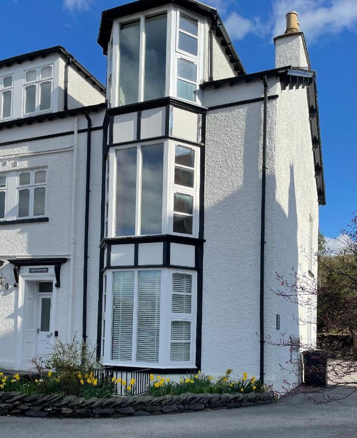 Edge Mere Apartment, Bowness-On-Windermere Eksteriør billede